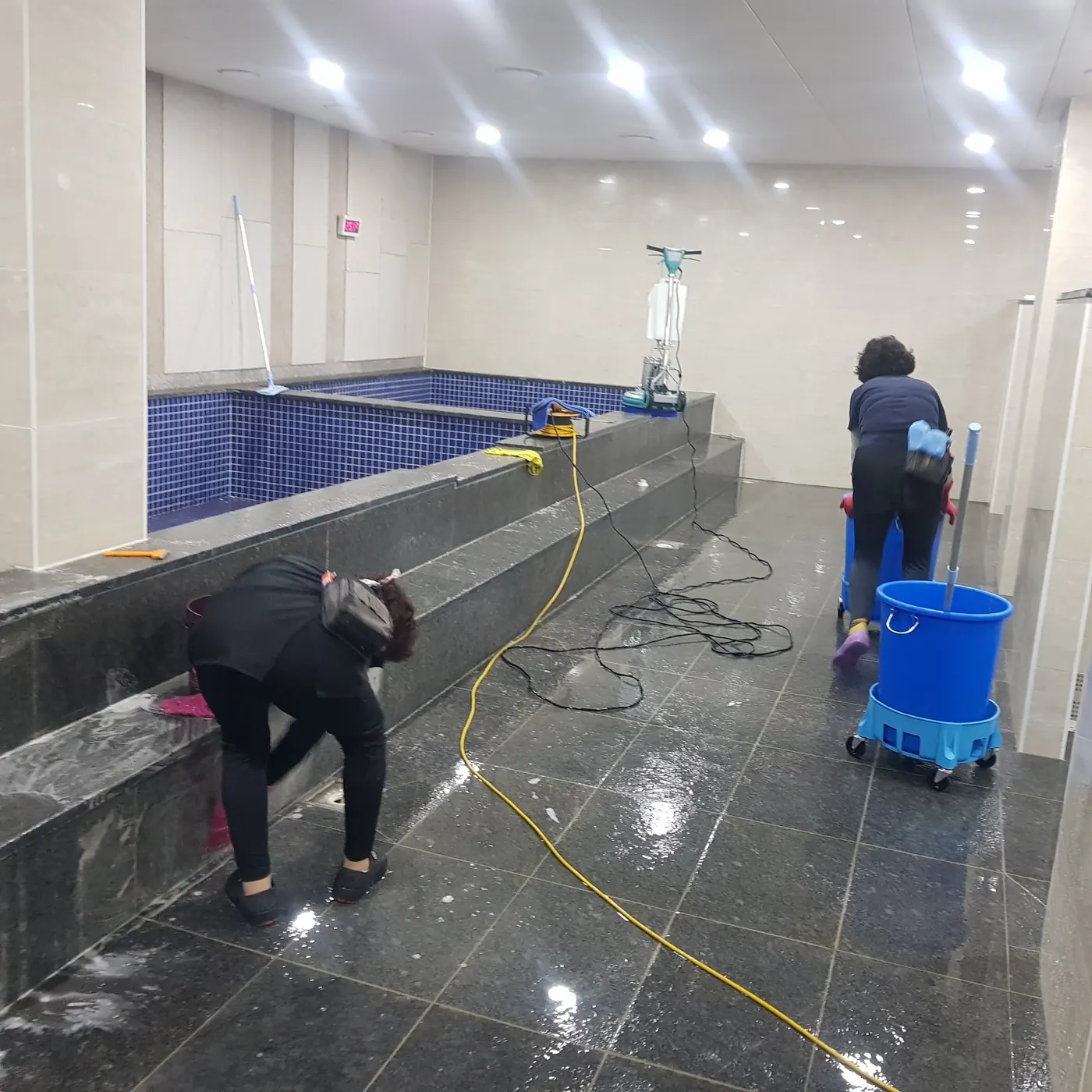 칠곡군 목욕탕청소 시공 현장 — 욕조 관리