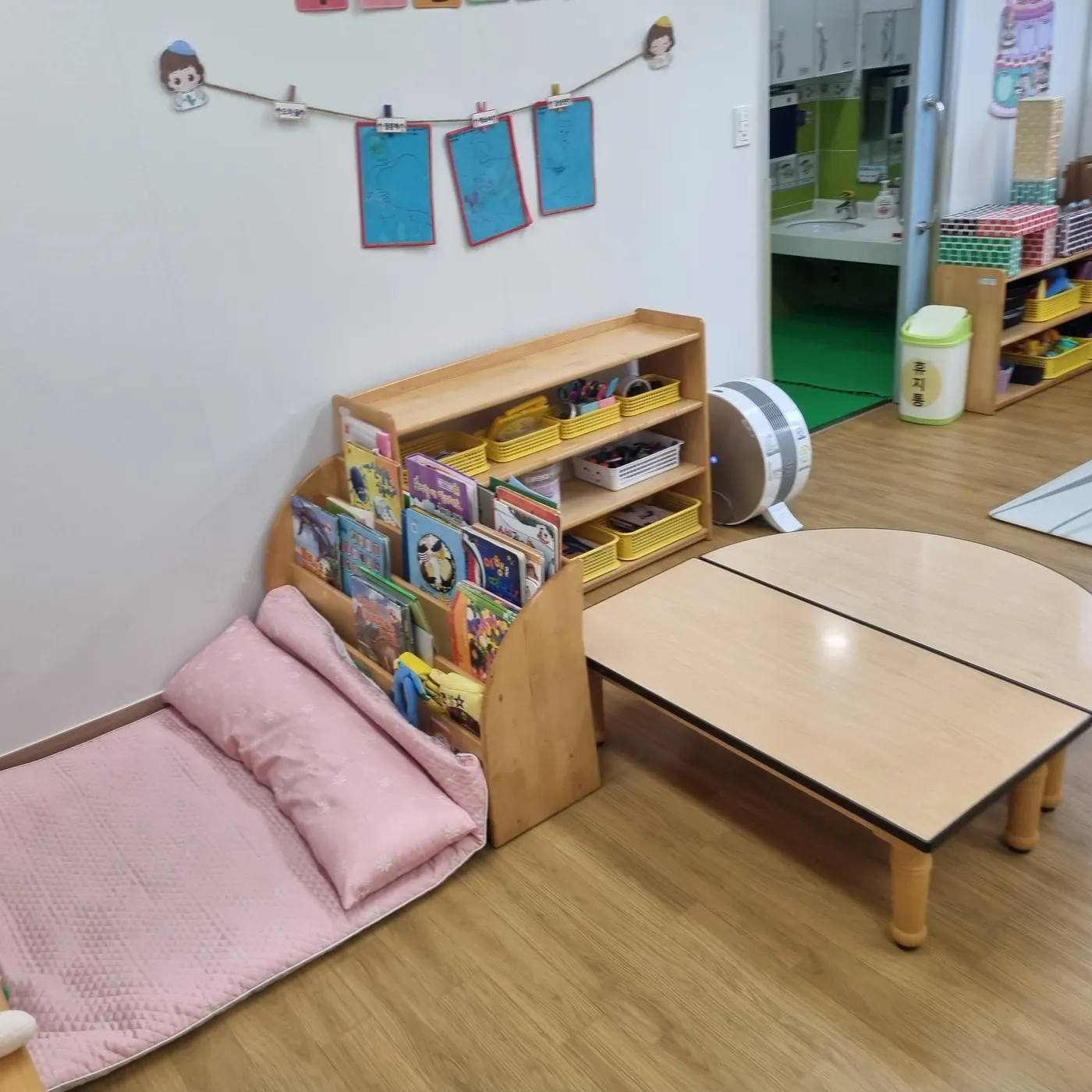 구미시 어린이집청소 시공 현장 — 보육실 정리