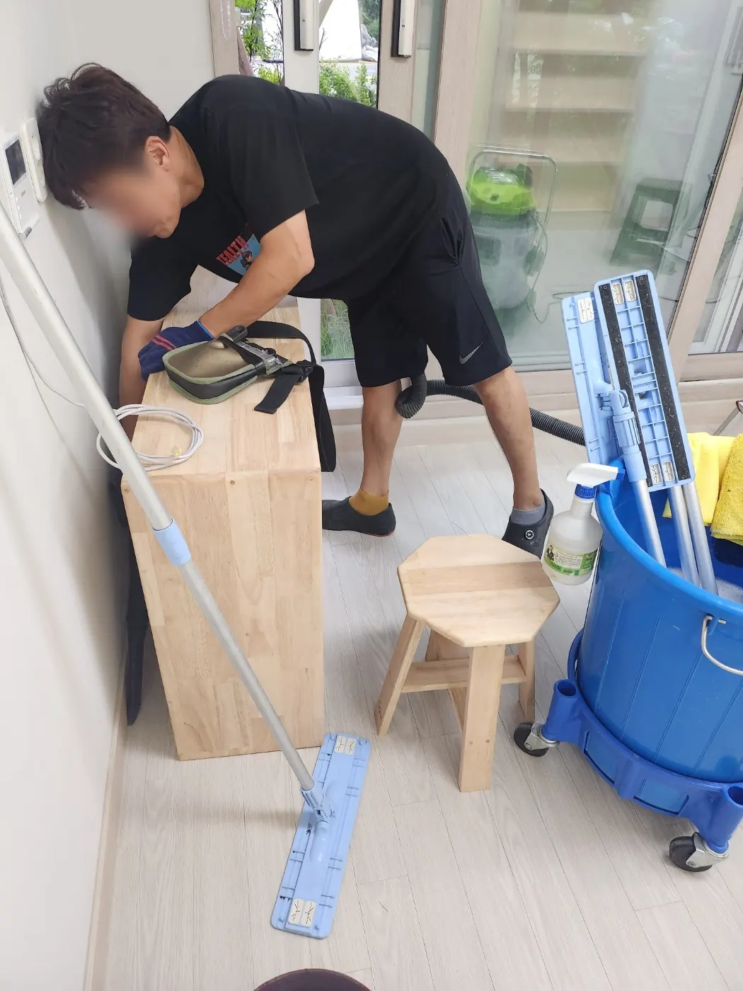 작업 진행 — 김천시 어린이집청소 현장