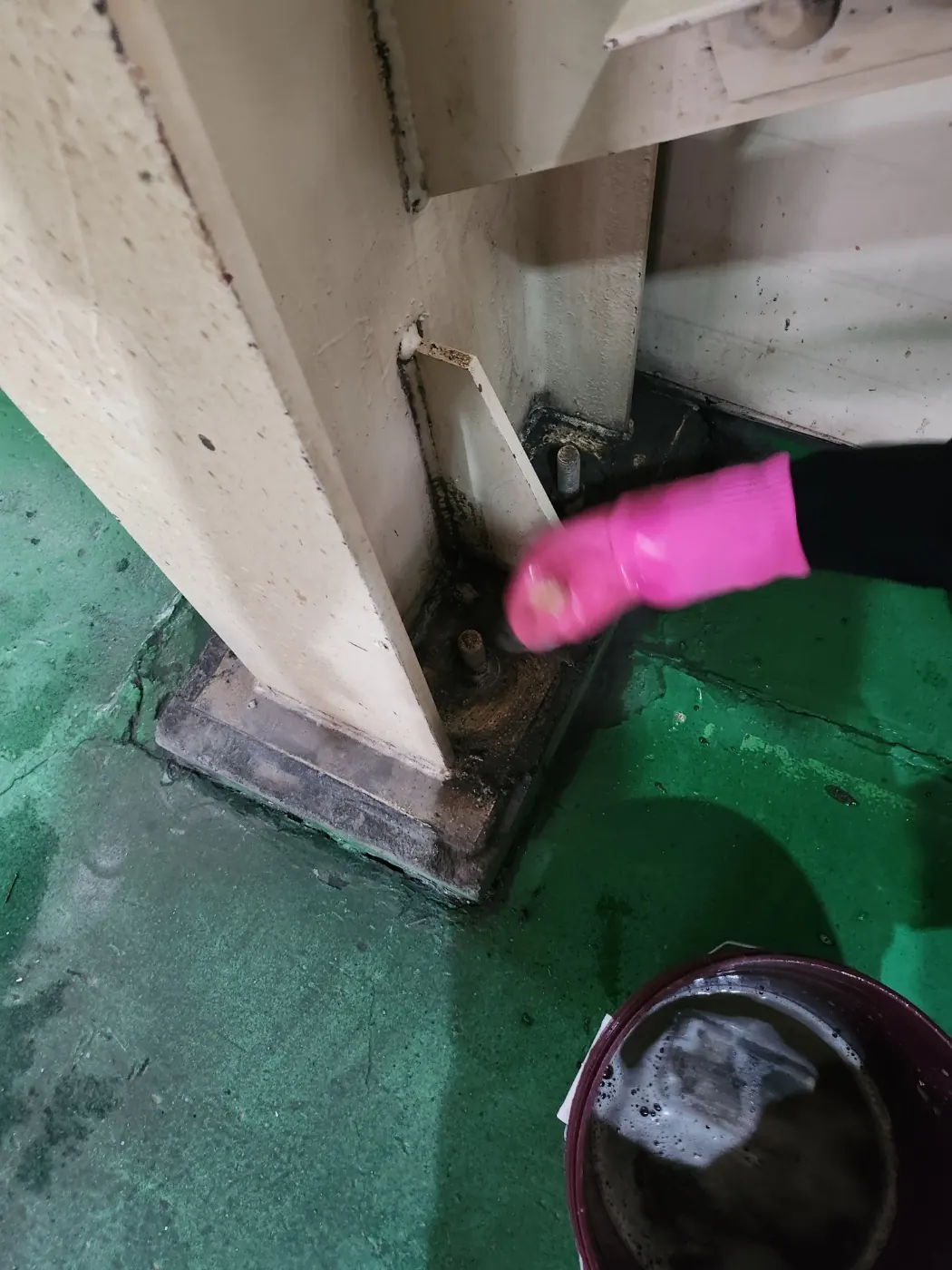 세정 진행 — 청도군 공장청소 현장
