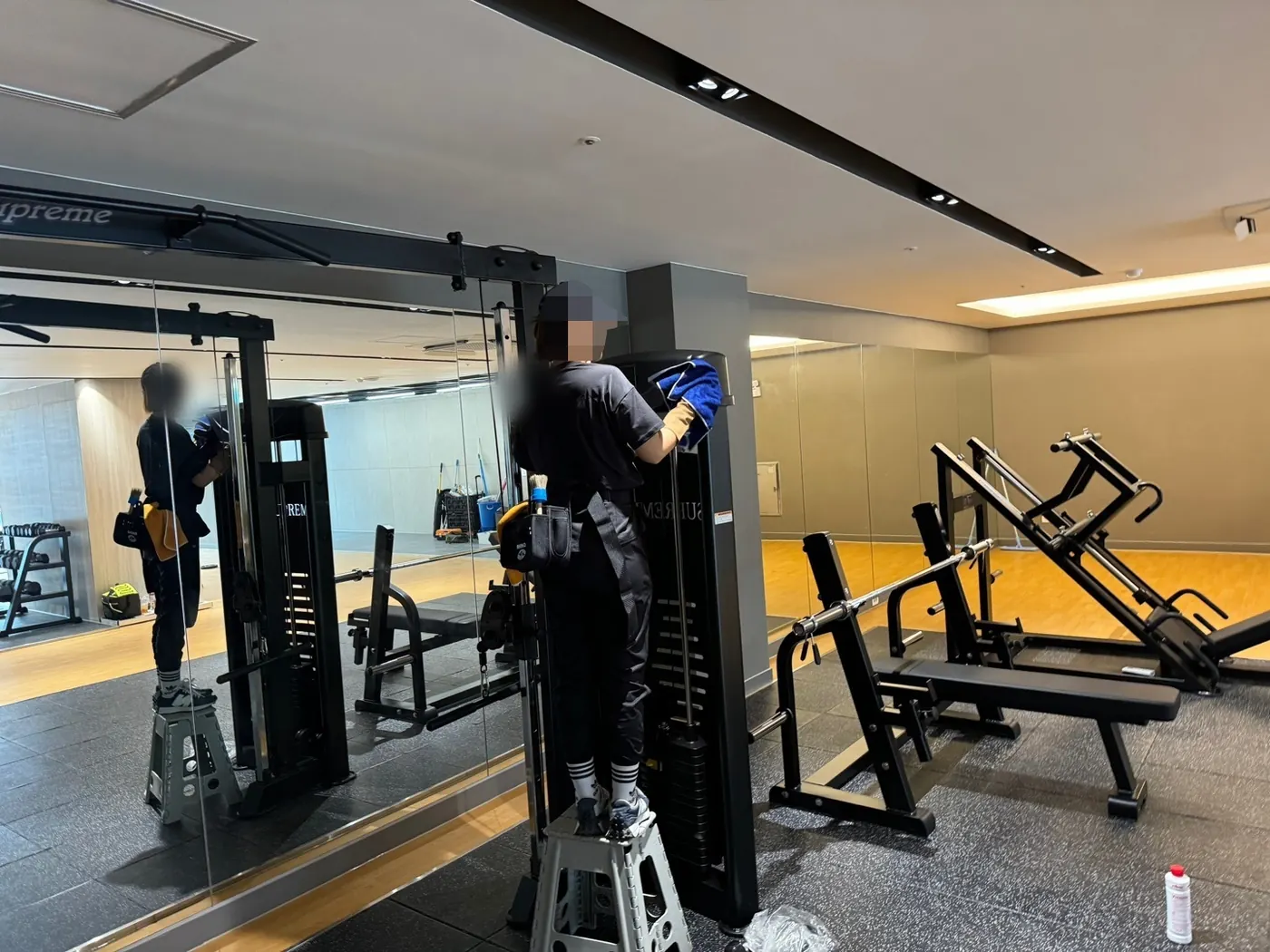 작업 진행 — 고령군 헬스장청소 현장