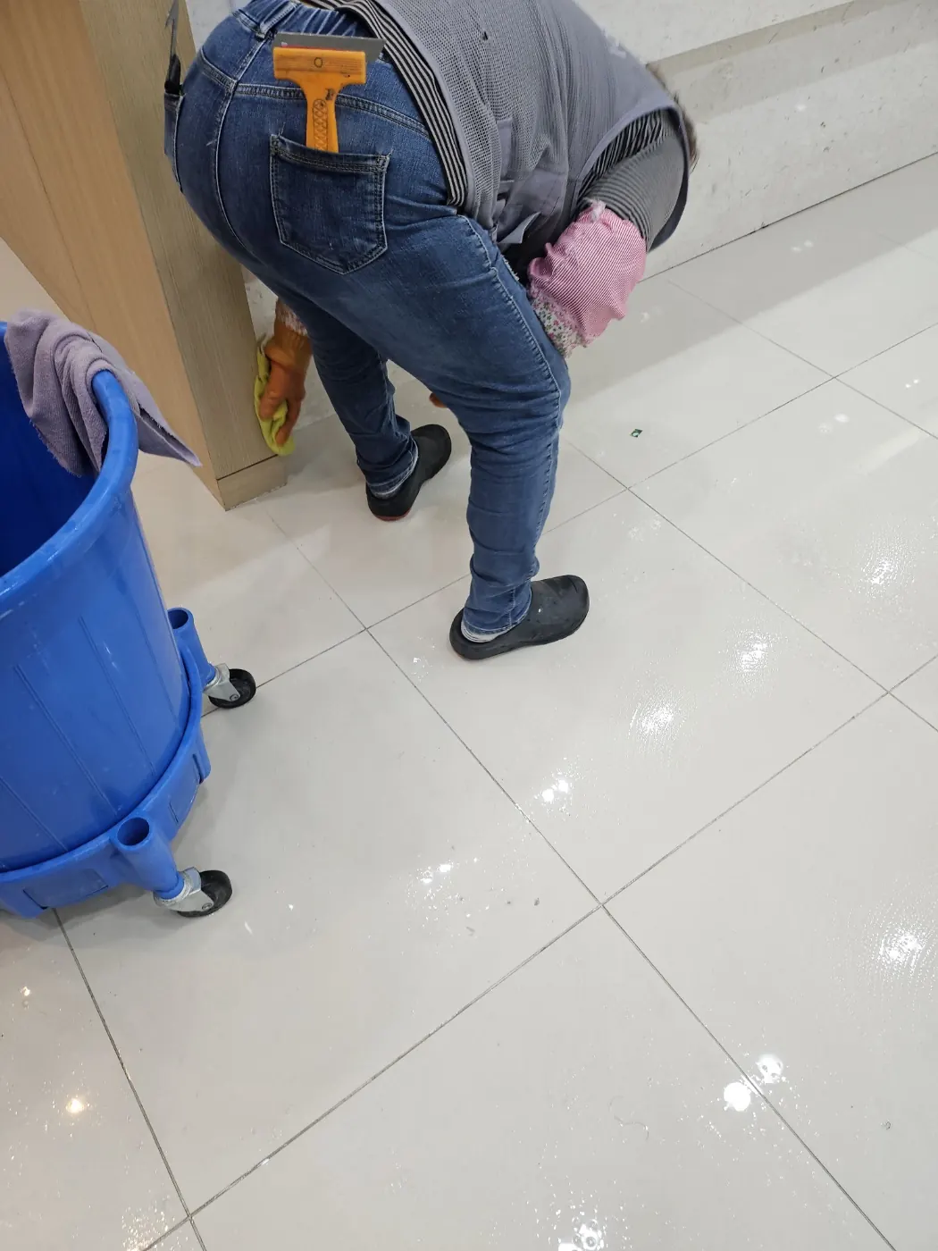 세정 진행 — 경북남부 병원청소 현장
