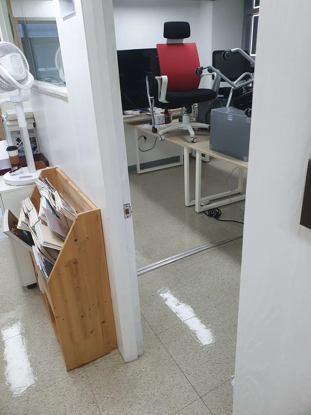 감문면 사무실청소 시공 현장 — 작업 완료 상태
