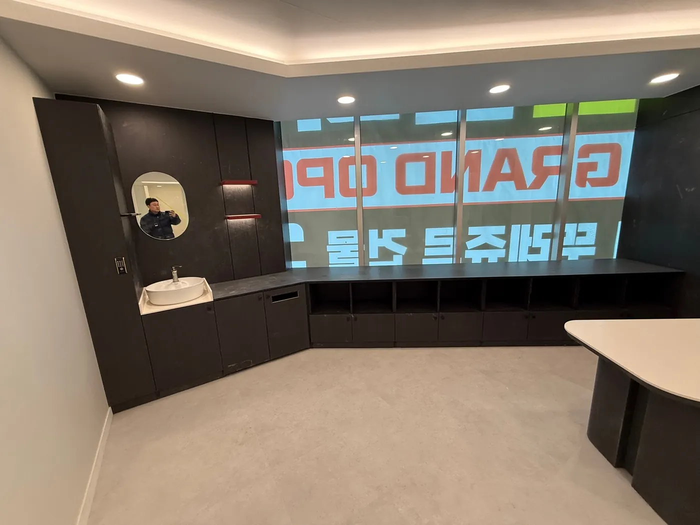 쇼케이스·집기 — 포항 북구 상가청소 현장