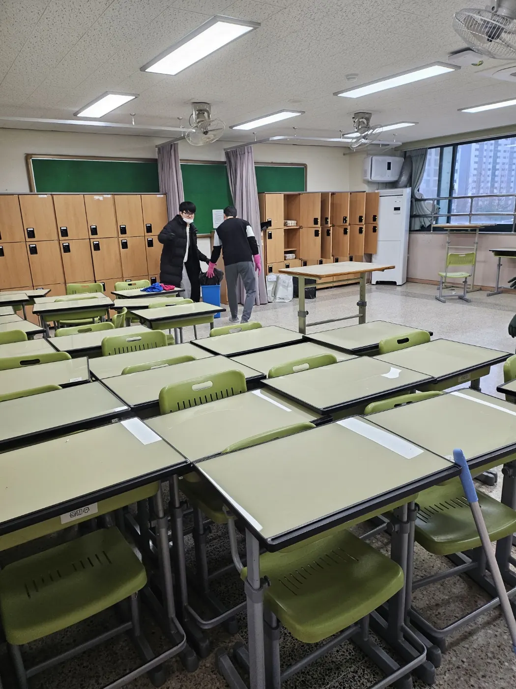 남면 학교청소 시공 현장 — 교실 정리