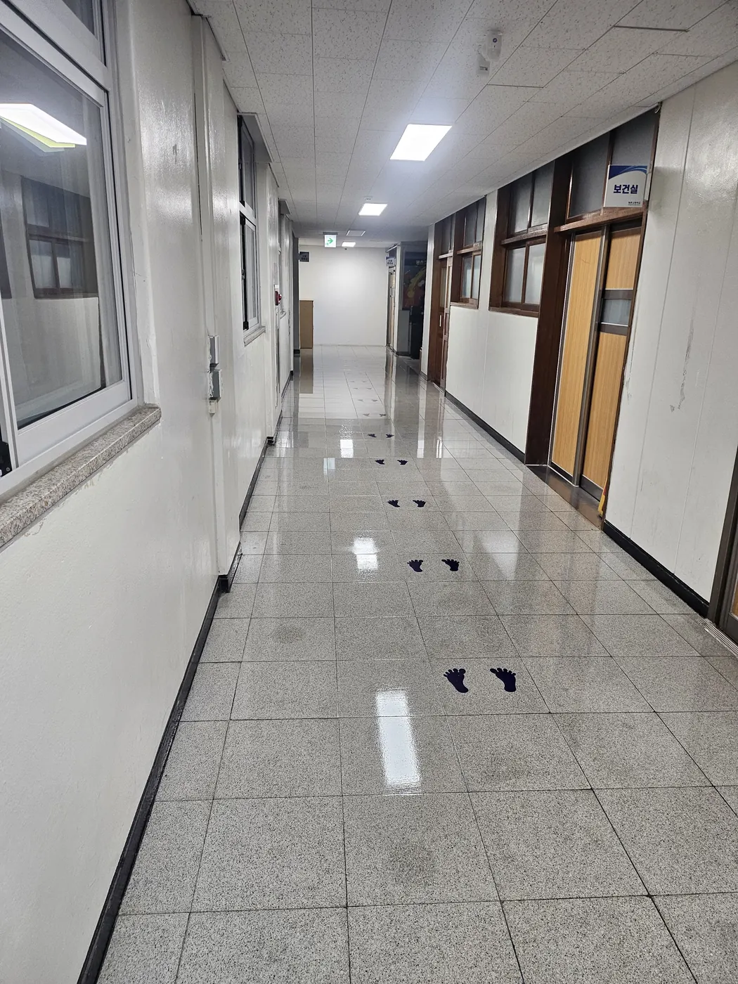 포항시 학교청소 시공 현장 — 복도 관리
