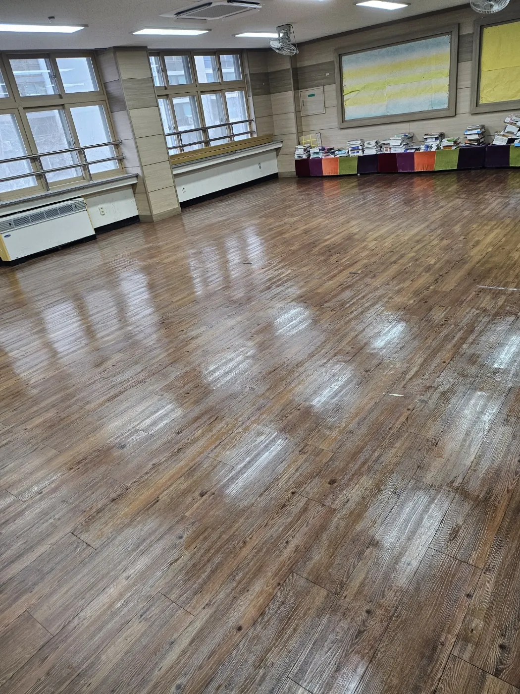 바닥 기계 세정 — 경북남부 학교청소 현장